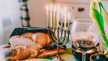 爱游戏体育平台-雷丁客场不敌，保级前景蒙上阴影，雷丁近期战绩