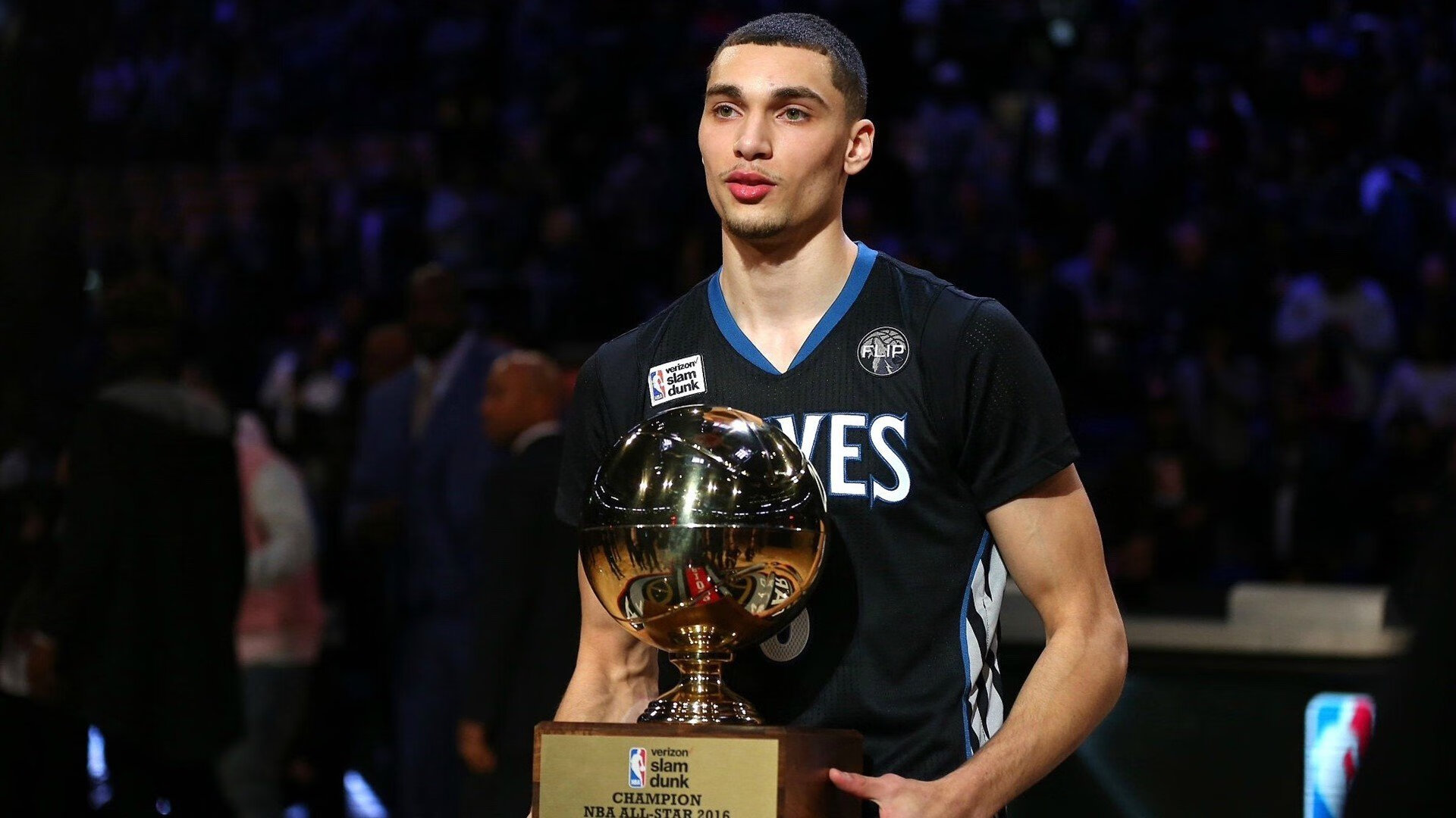 爱游戏体育app-萨默·麦金托什赛后感谢家人和教练，麦金托什还是马金托什