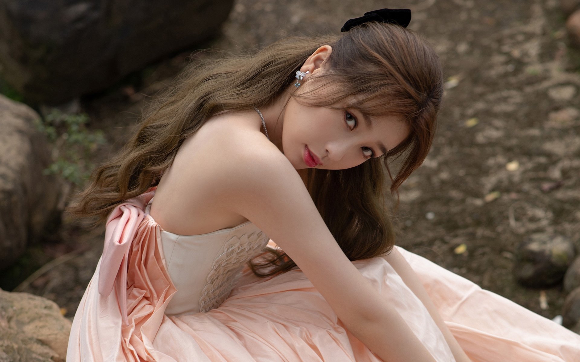 跳水高台项目瑞士完成高难动作,高台跳水比赛